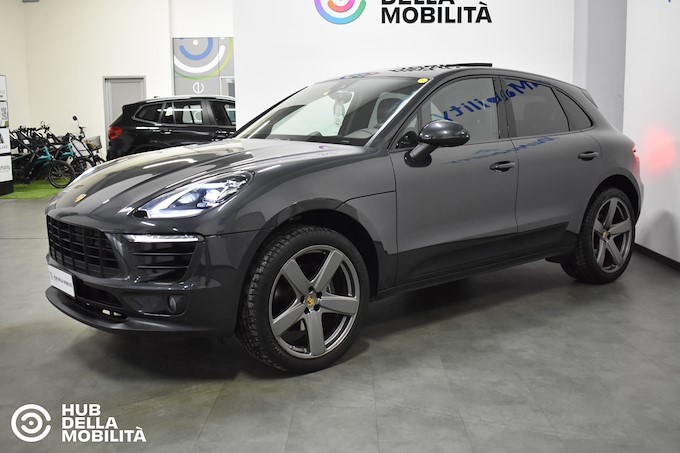 PORSCHE Macan 2.0